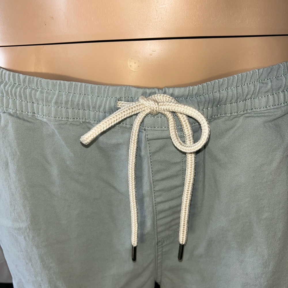 Pull-on drawstring shorts - Picture 2 of 6